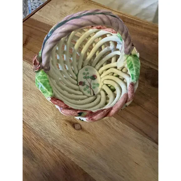 Vintage Spanish Hand-Painted Woven Lattice Pottery Basket Trinket Dish - Picture 4 of 10